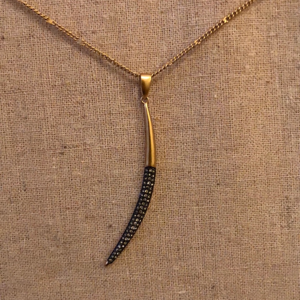 S&D New Moon Long Necklace